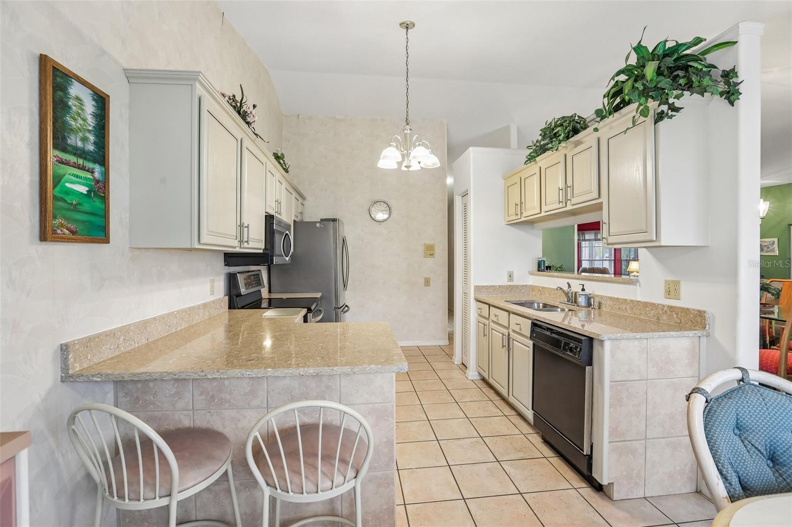 Image 19 of 59 For 8328 Pavilion Drive