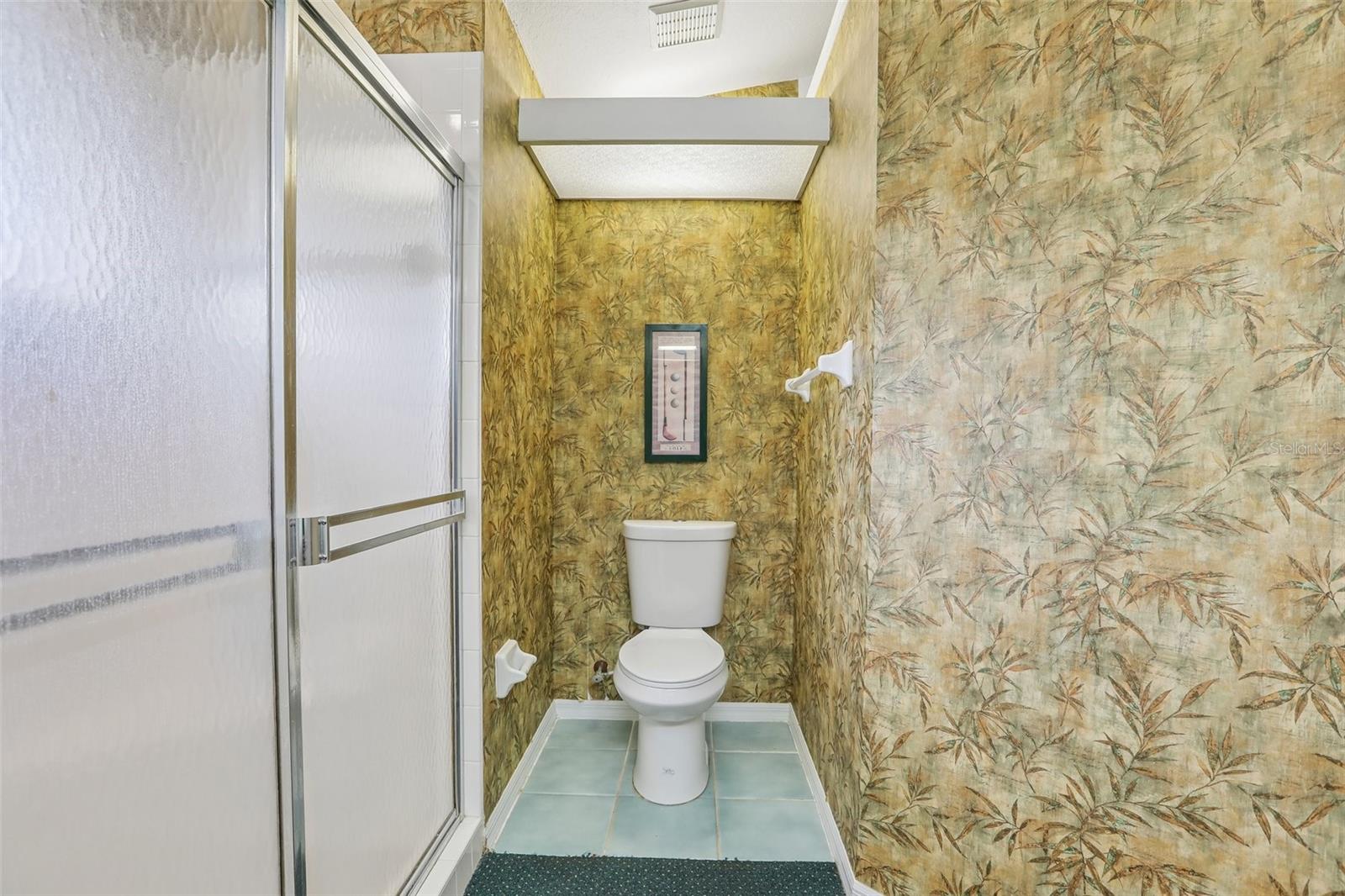 Image 33 of 59 For 8328 Pavilion Drive