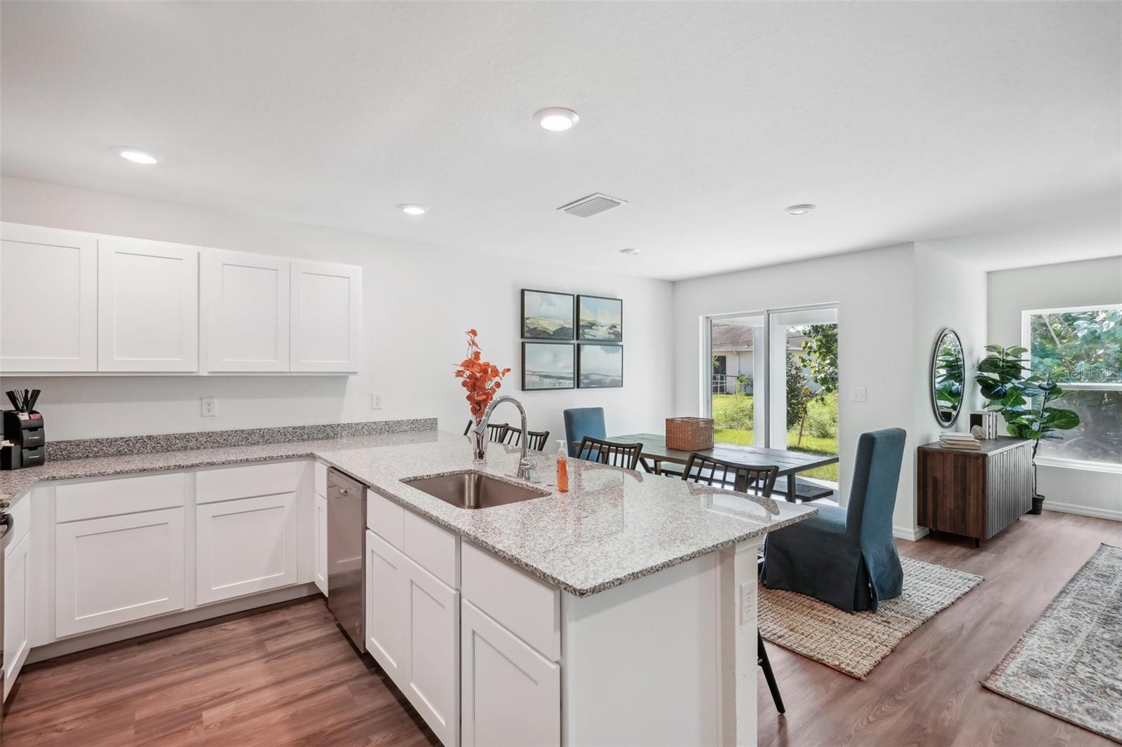 Image 20 of 34 For 6084 Knollwood Drive