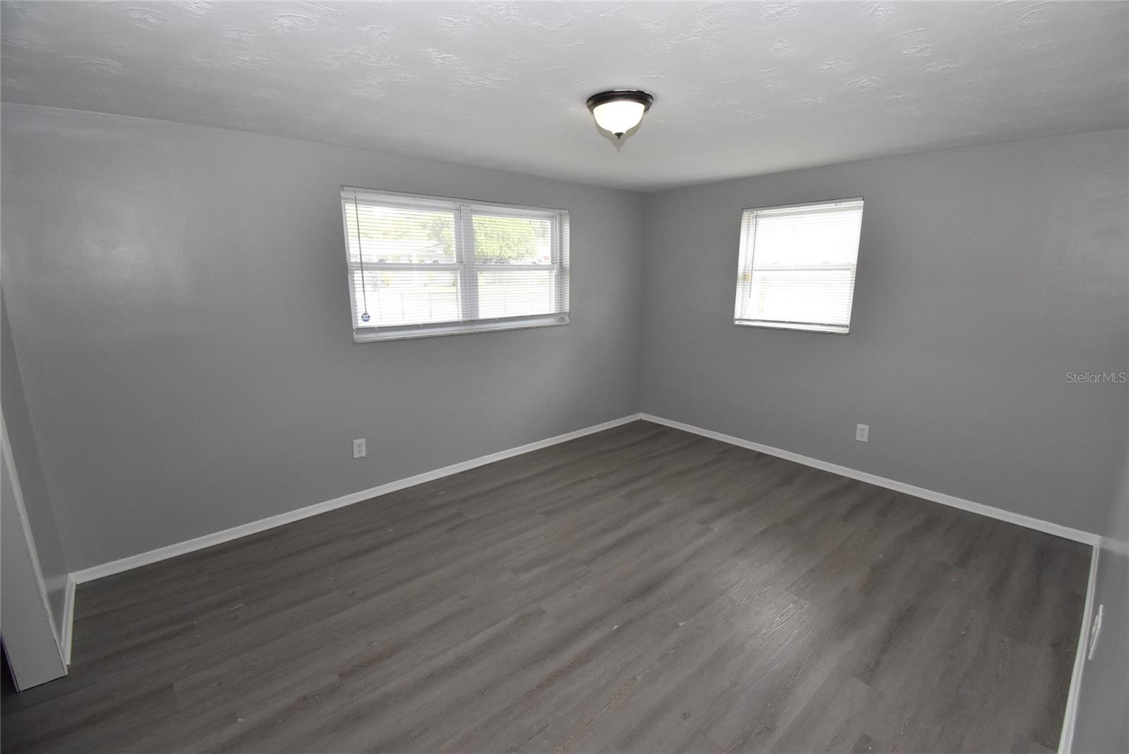 Image 14 of 25 For 11025 Pickering Lane