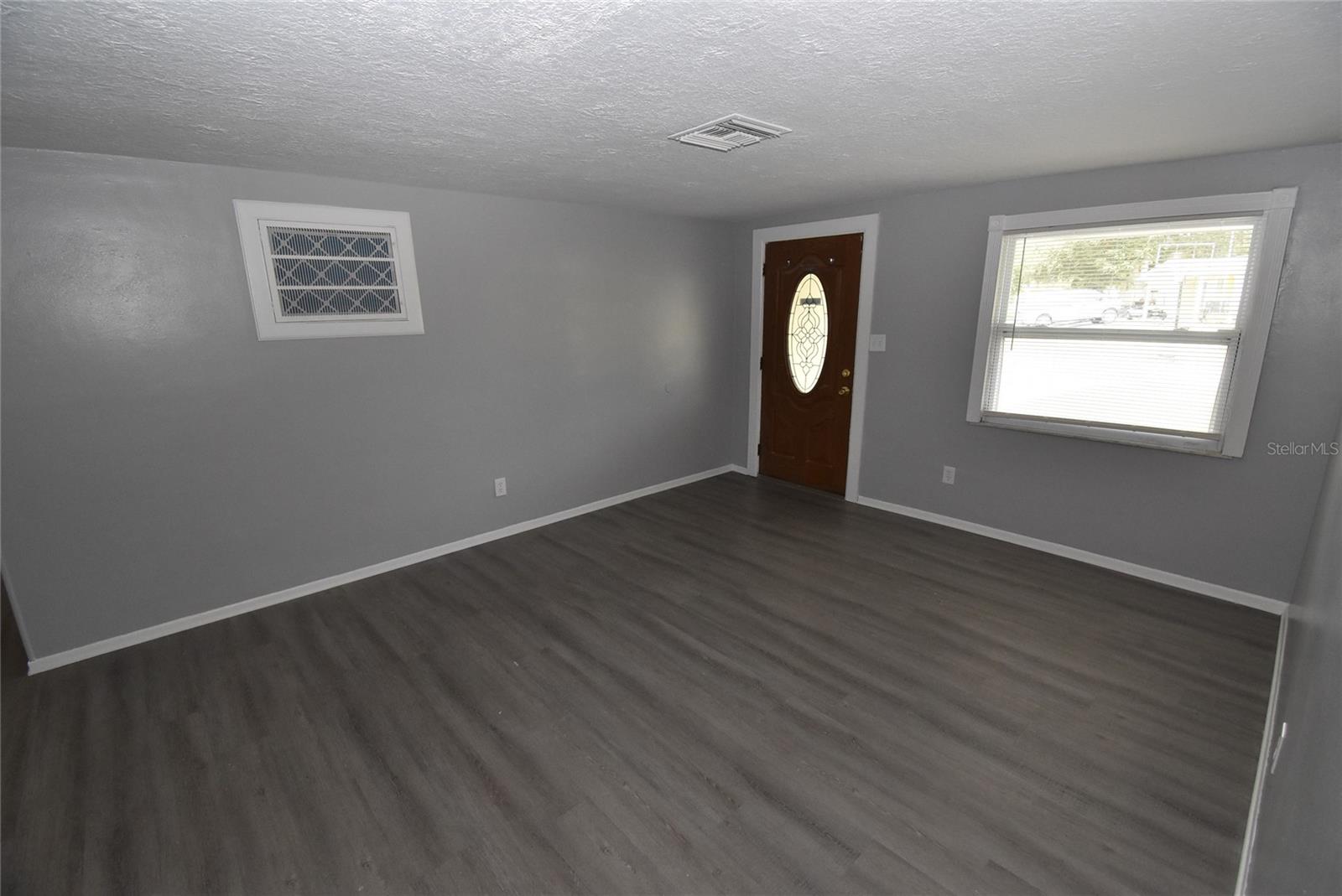 Image 5 of 25 For 11025 Pickering Lane