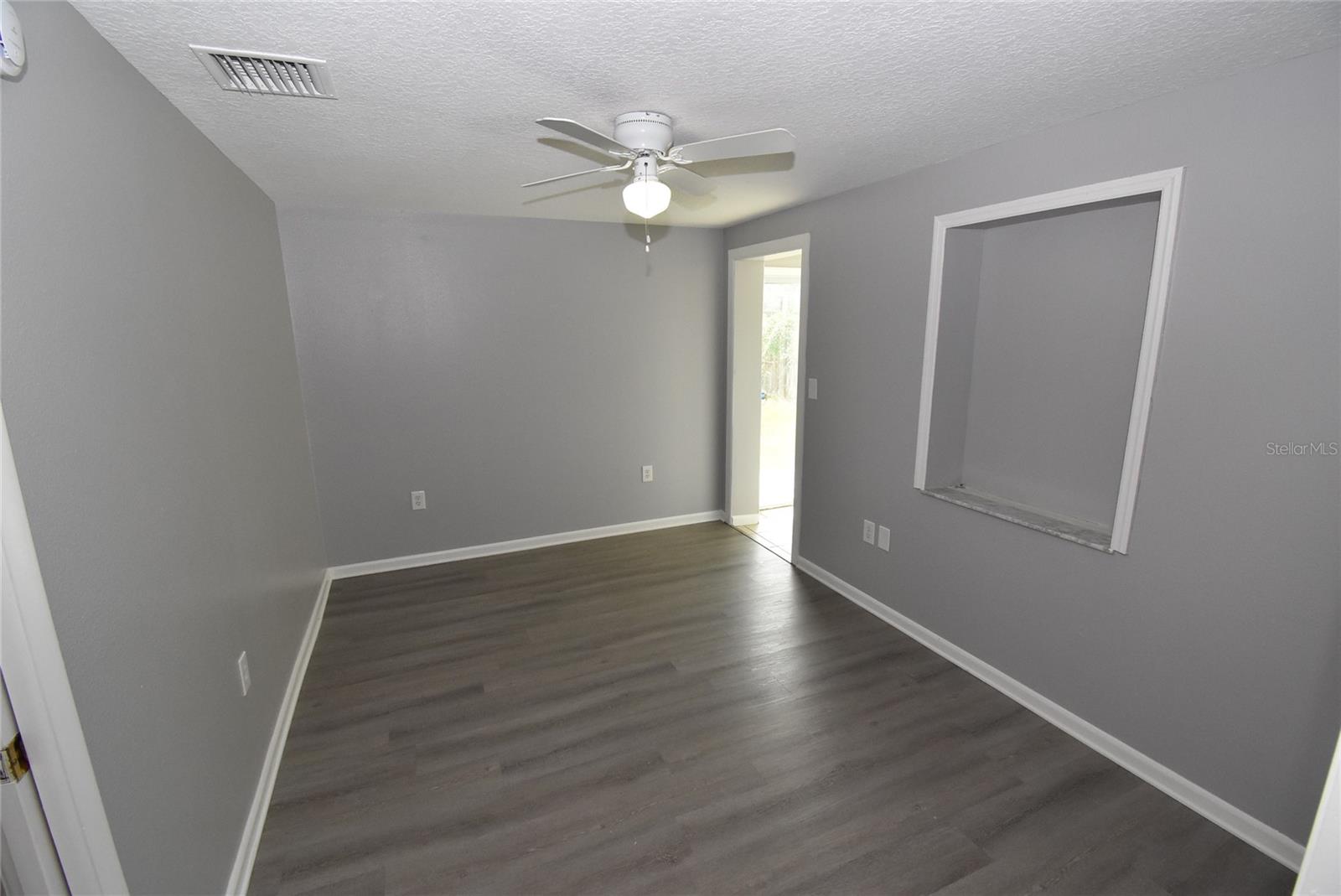 Image 8 of 25 For 11025 Pickering Lane