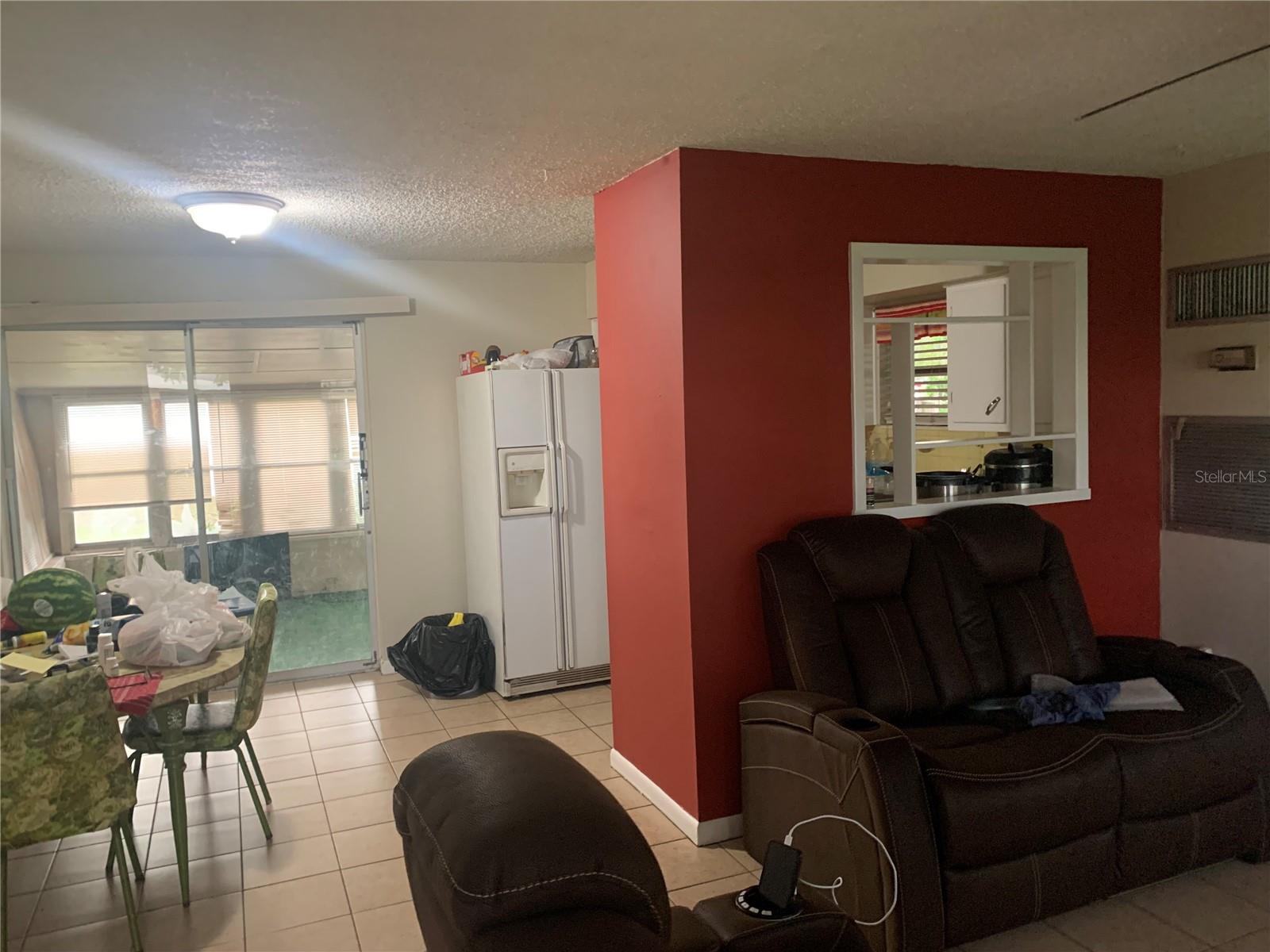 Listing photo id 20 for 7409 Broadway Street