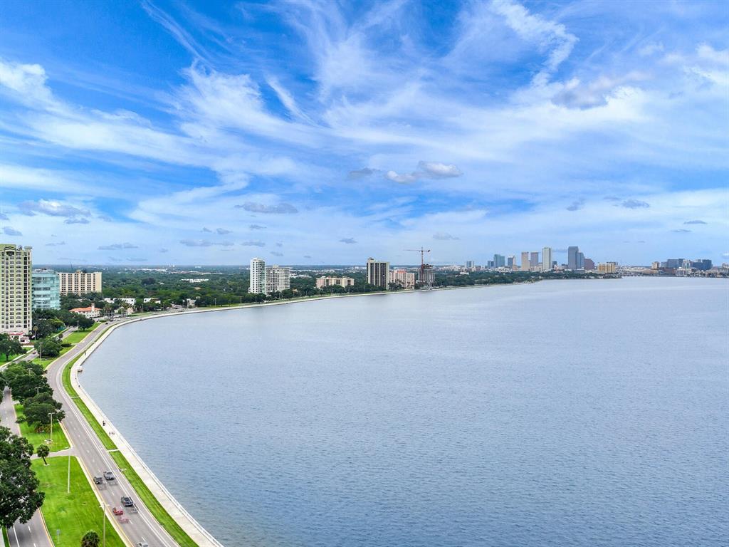 Listing photo id 43 for 3435 Bayshore Boulevard 2100p