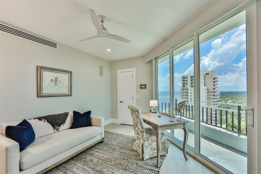 Listing photo id 72 for 3435 Bayshore Boulevard 2100p