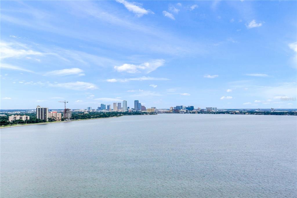 Listing photo id 82 for 3435 Bayshore Boulevard 2100p