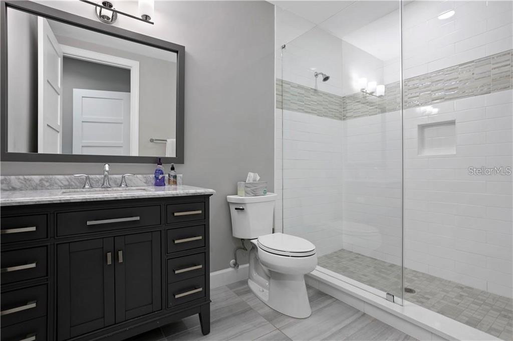 Listing photo id 20 for 2105 Sandpiper Pointe Court