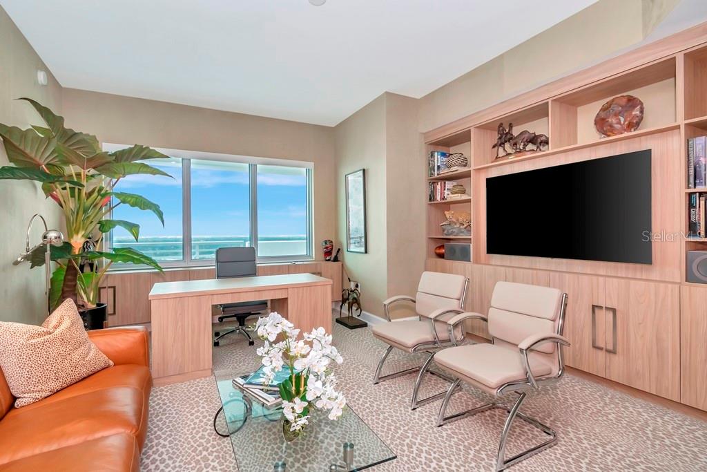 Image 10 of 76 For 3401 Bayshore Boulevard 2102