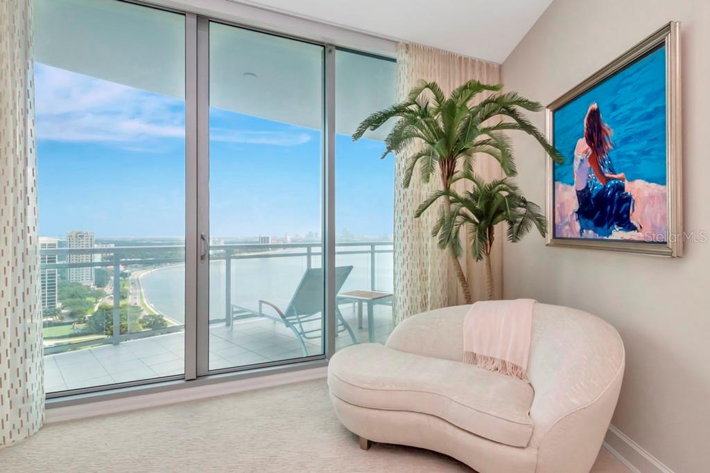 Image 18 of 76 For 3401 Bayshore Boulevard 2102