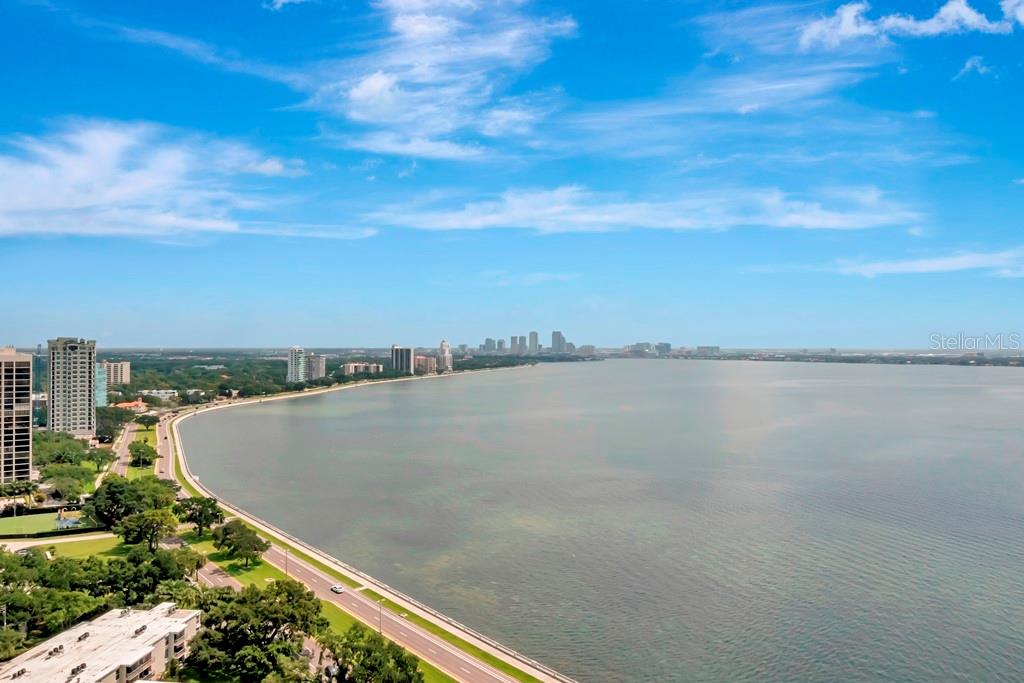 Image 44 of 76 For 3401 Bayshore Boulevard 2102