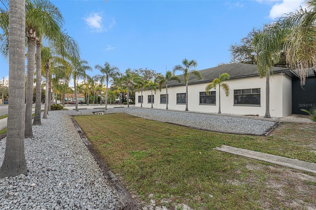 Image 4 of 27 For 5706 Macdill Avenue