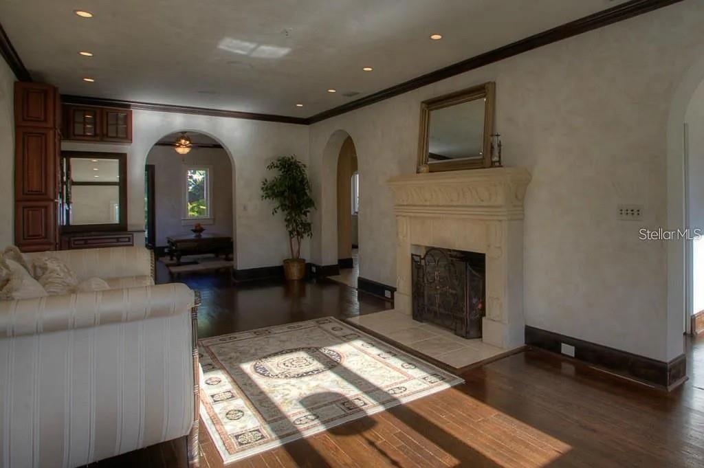 Image 9 of 22 For 100 Davis Boulevard