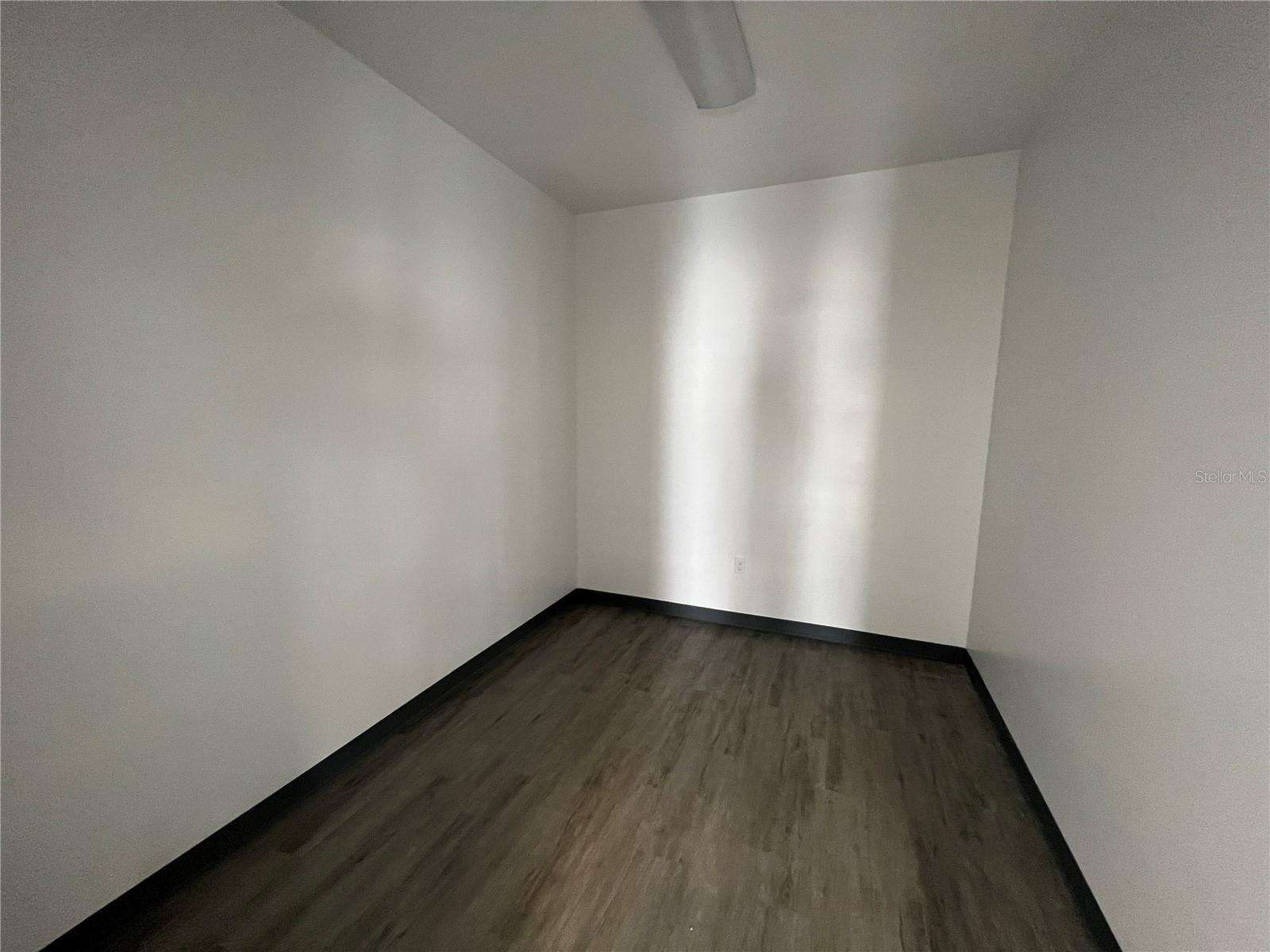 Image 10 of 11 For 5010 Coolidge Avenue