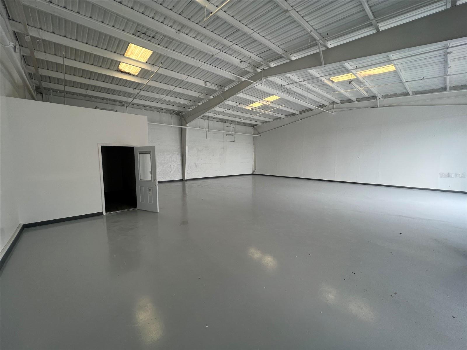 Image 9 of 11 For 5010 Coolidge Avenue