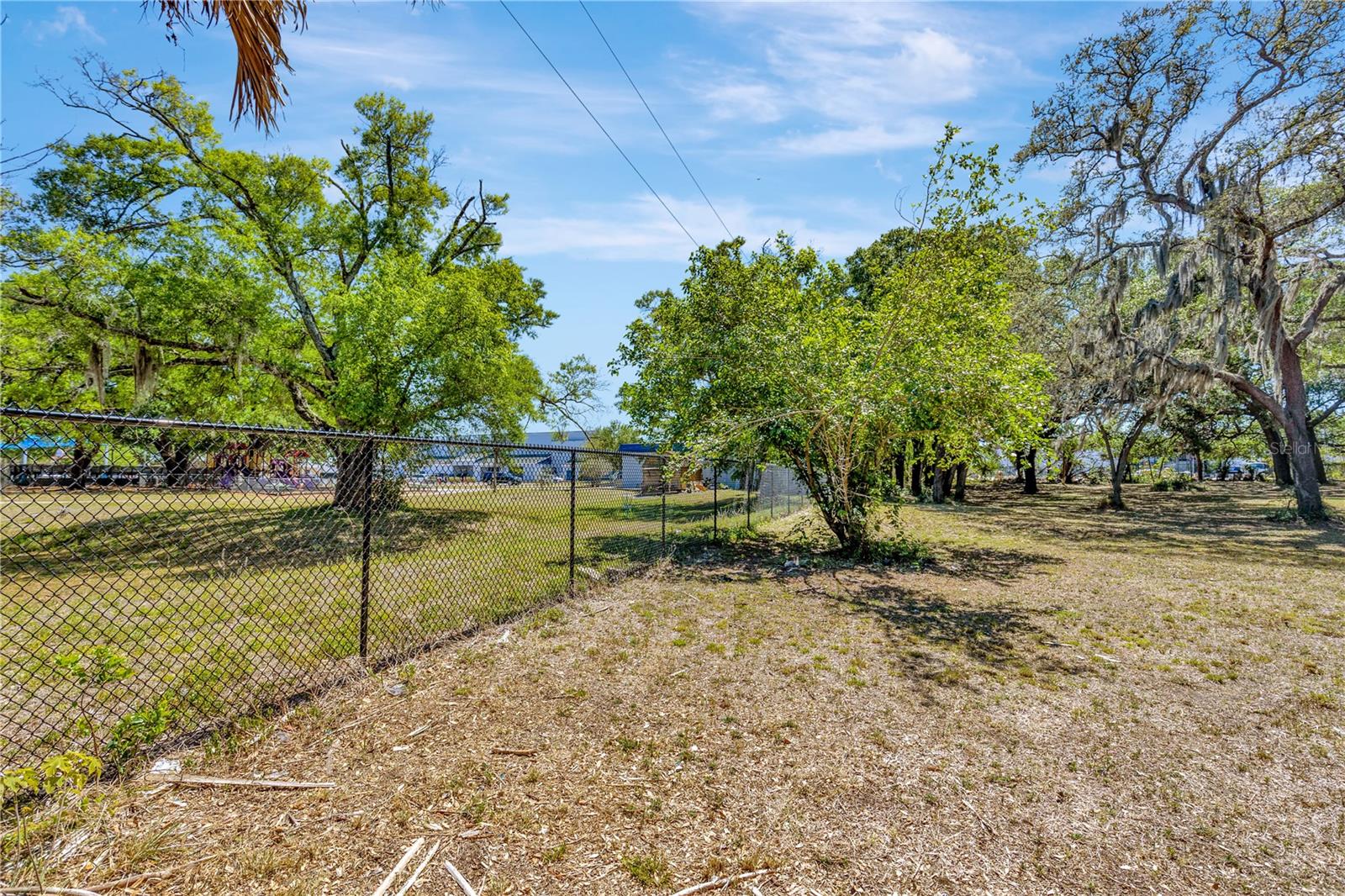 Listing photo id 30 for 5501 37th Street