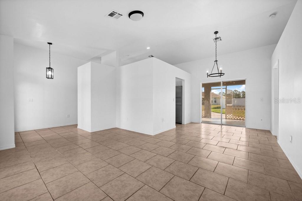 Image 15 of 55 For 2510 Sheila Lane