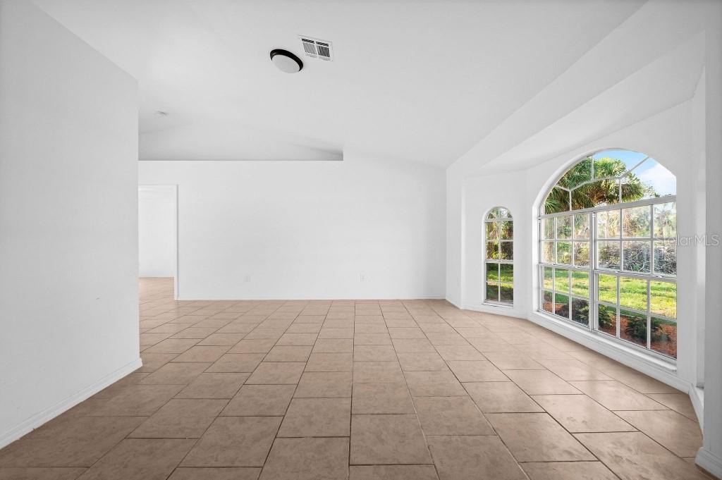 Image 17 of 55 For 2510 Sheila Lane