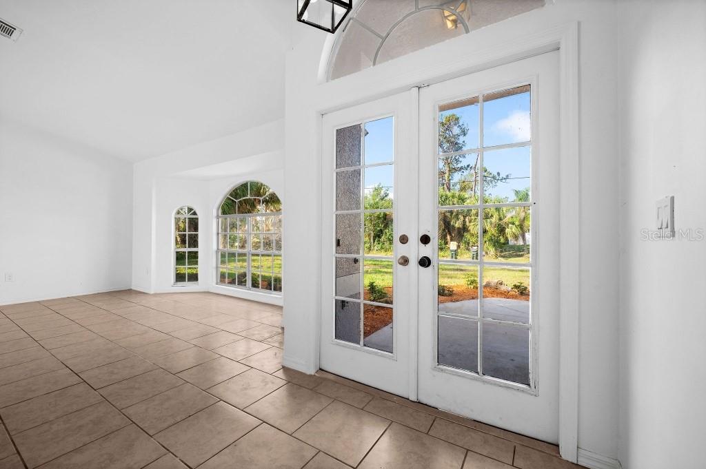 Image 18 of 55 For 2510 Sheila Lane