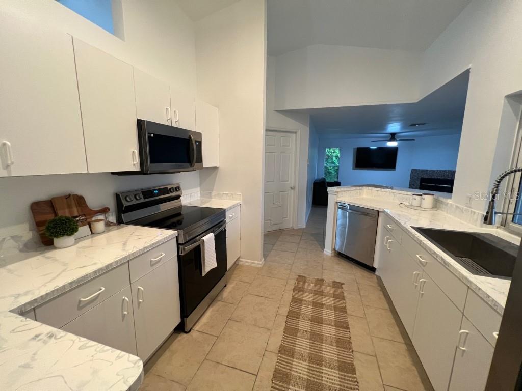 Image 19 of 55 For 2510 Sheila Lane