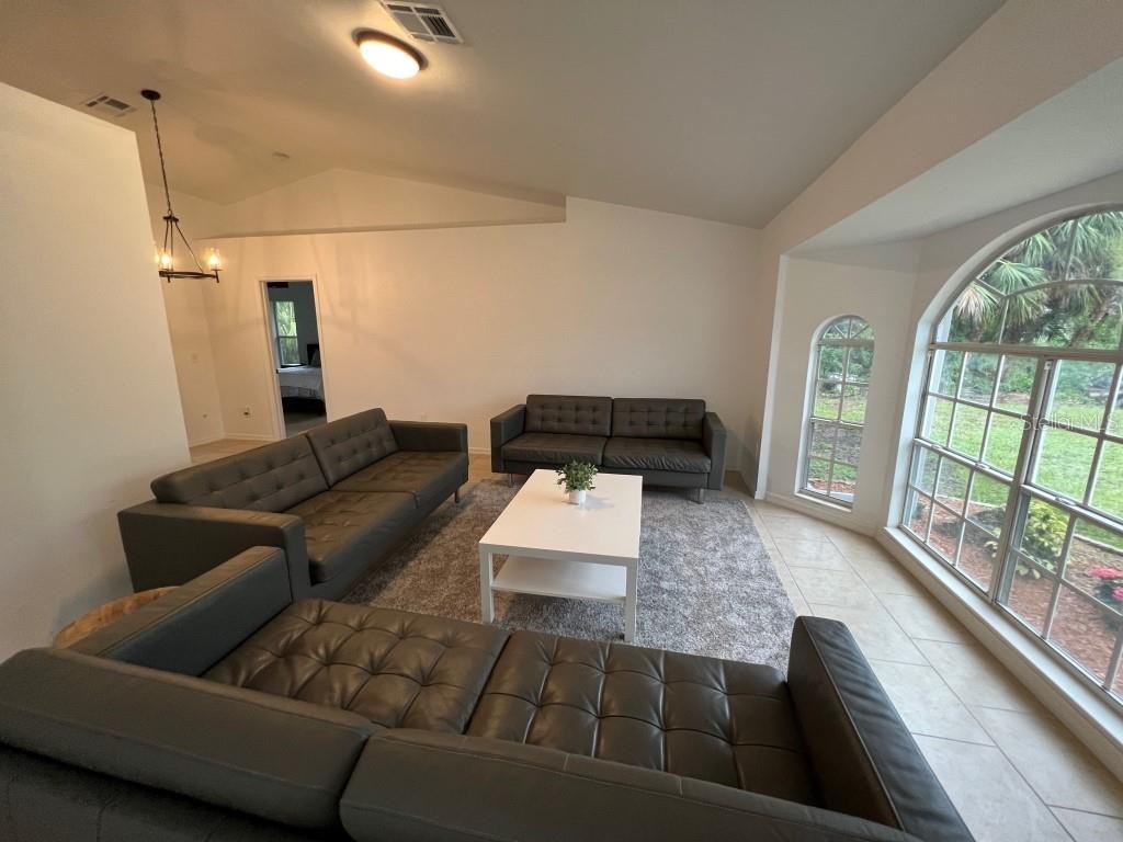 Image 23 of 55 For 2510 Sheila Lane