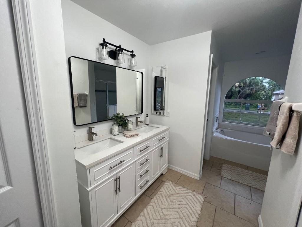 Image 38 of 55 For 2510 Sheila Lane