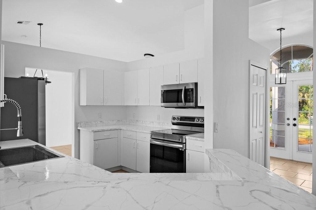 Image 4 of 55 For 2510 Sheila Lane