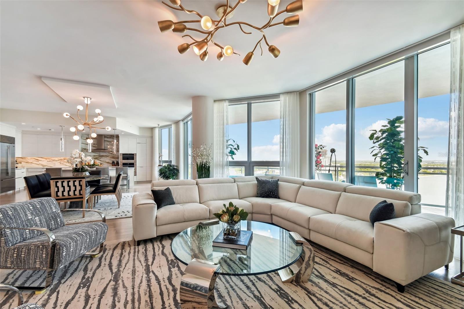 Listing photo id 26 for 3401 Bayshore Boulevard 2102