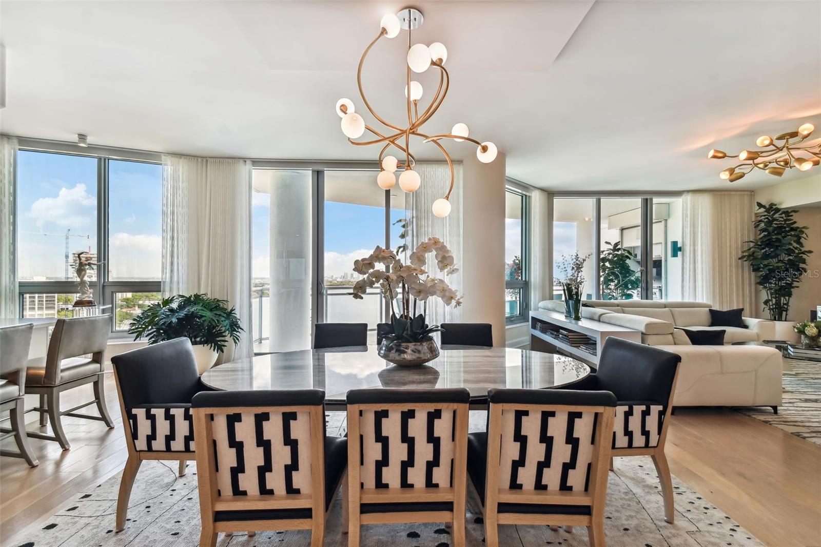 Listing photo id 6 for 3401 Bayshore Boulevard 2102