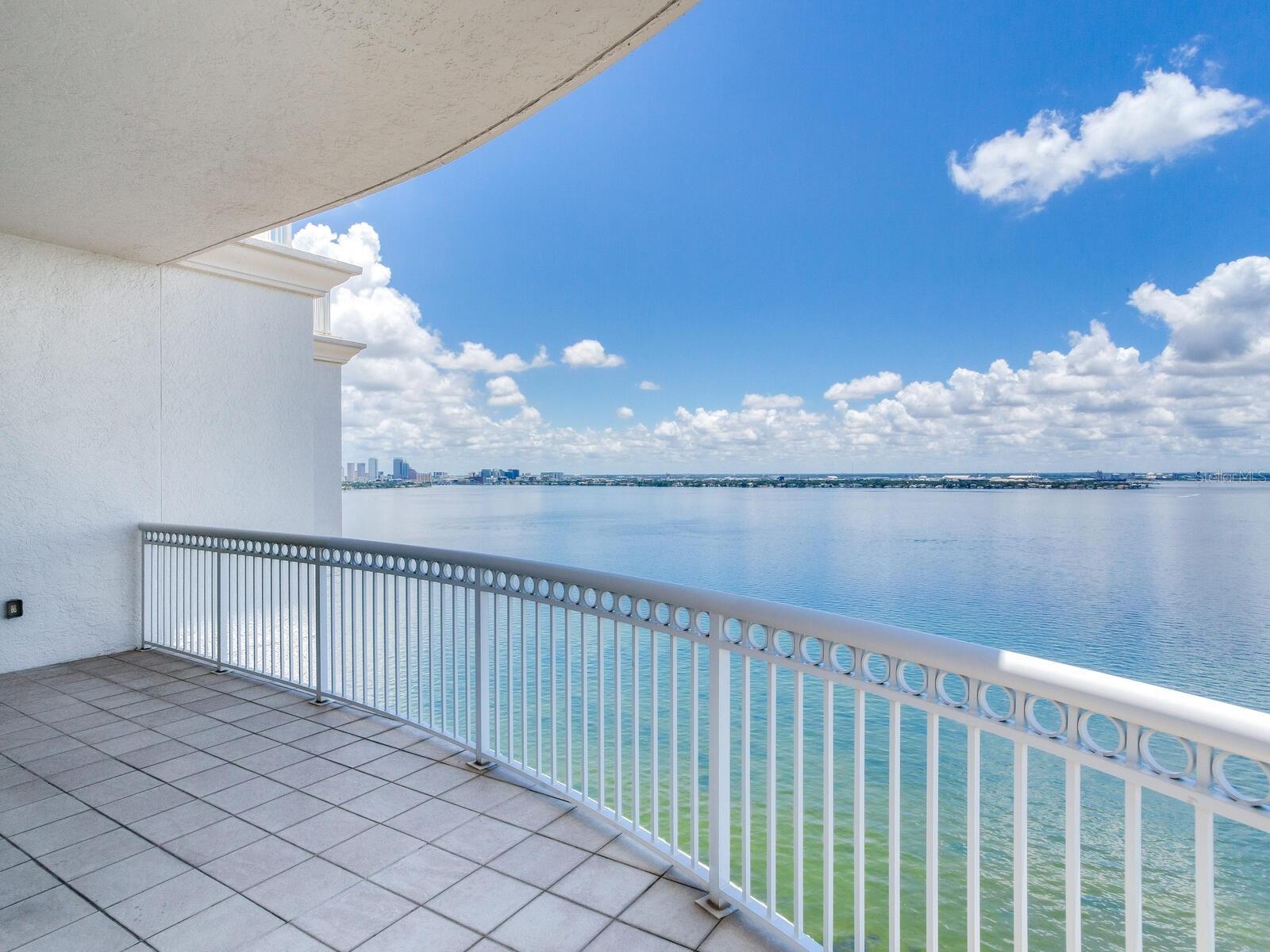 Listing photo id 27 for 3507 Bayshore Boulevard 2001