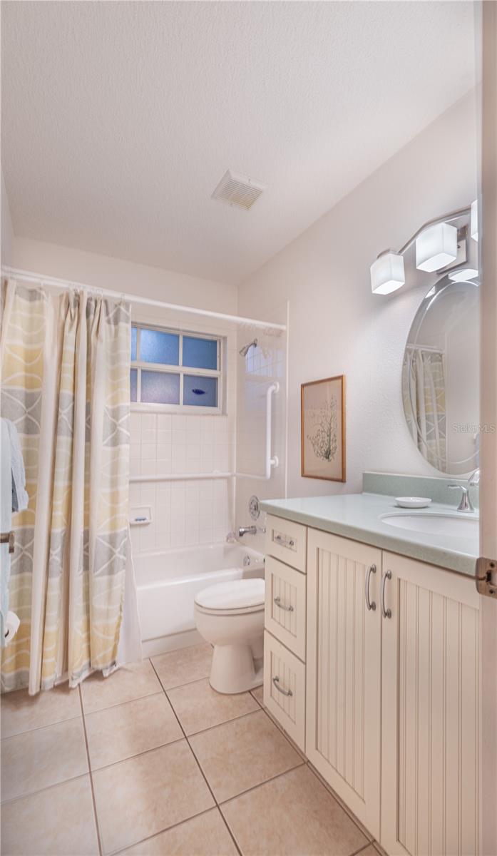 Image 14 of 21 For 4787 Hamlets Grove Drive
