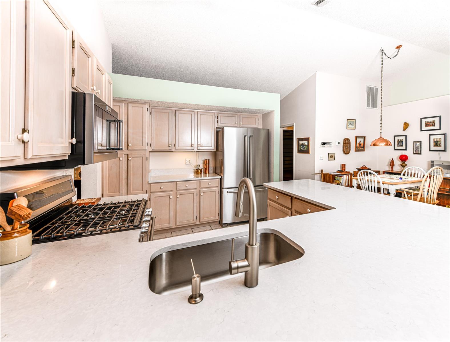 Image 4 of 21 For 4787 Hamlets Grove Drive