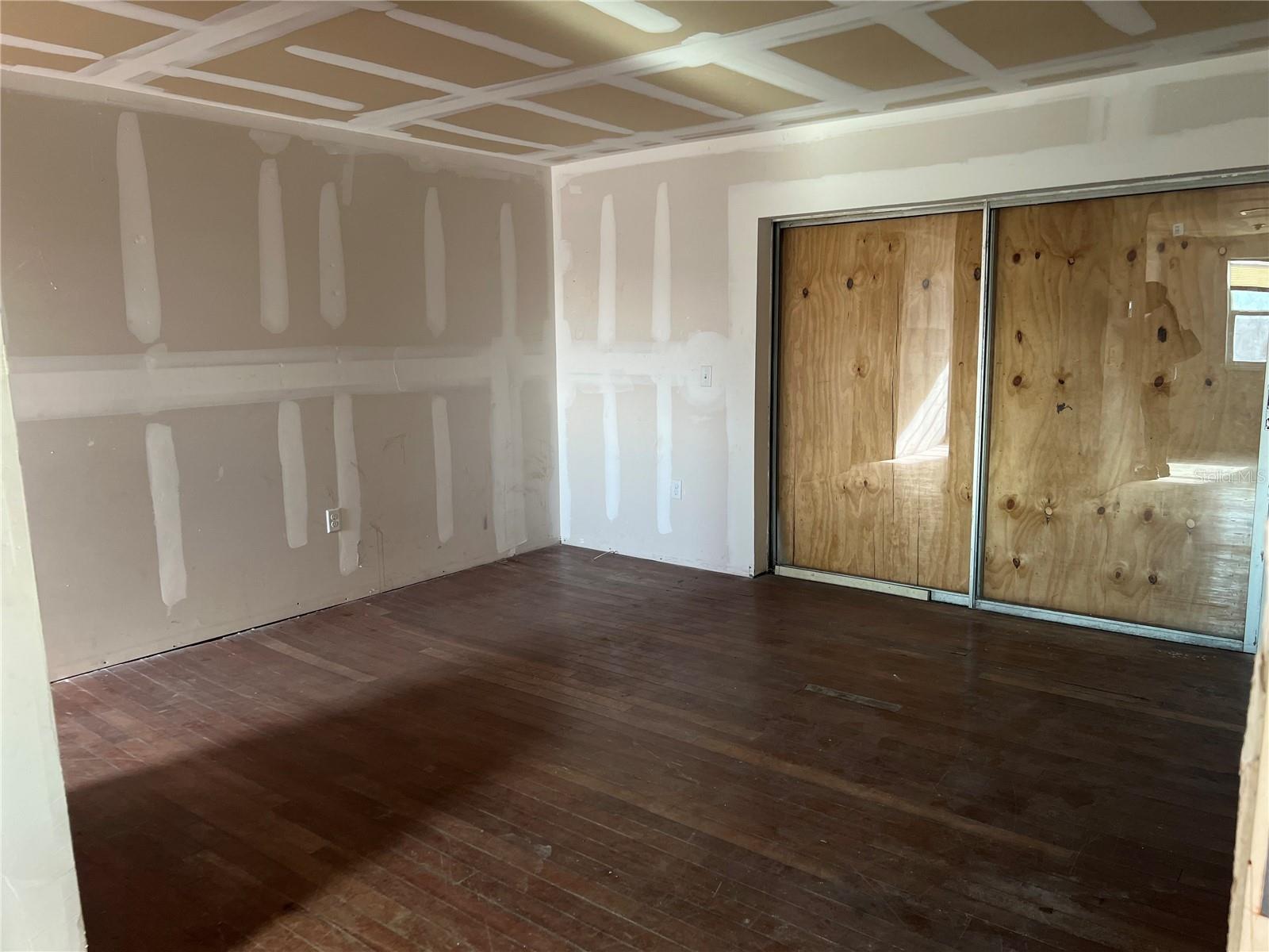 Image 3 of 10 For 9027 Westchester Circle 118