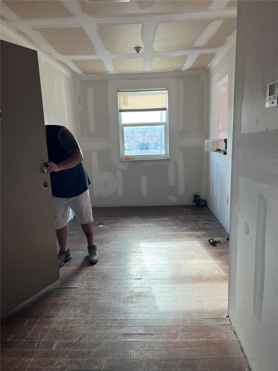 Image 4 of 10 For 9027 Westchester Circle 118