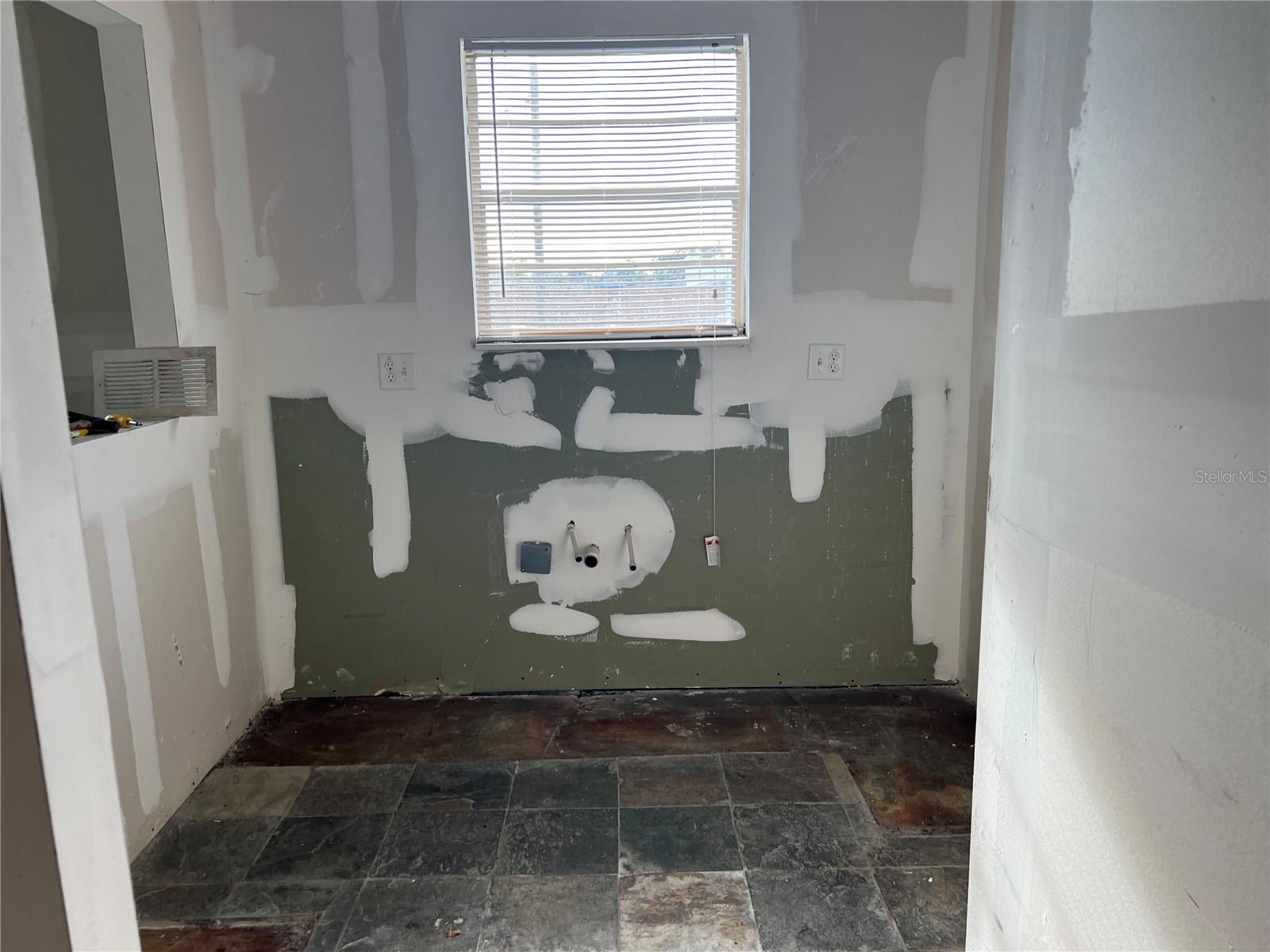 Image 6 of 10 For 9027 Westchester Circle 118