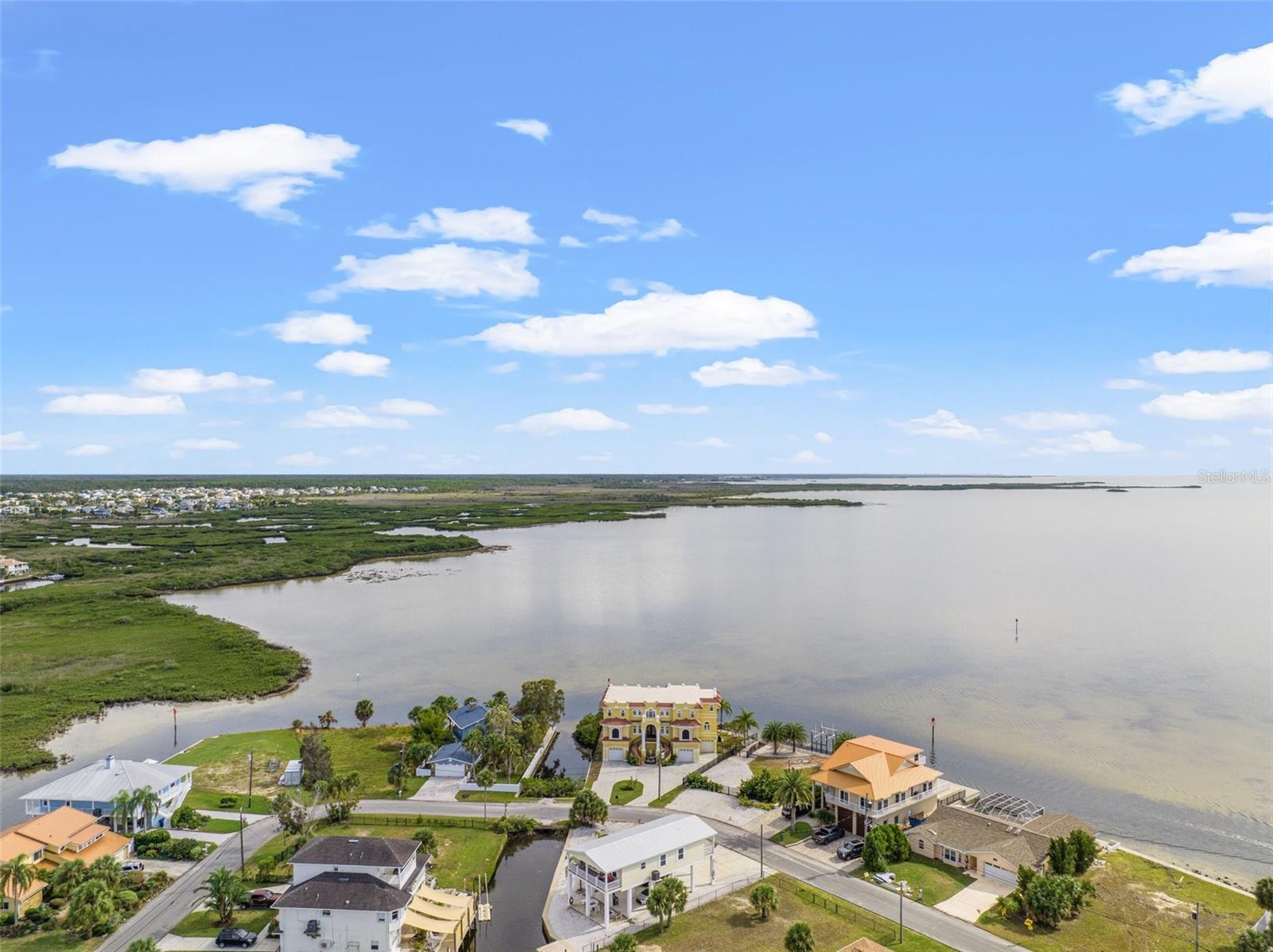 Listing photo id 94 for 3236 Gulf Winds Circle