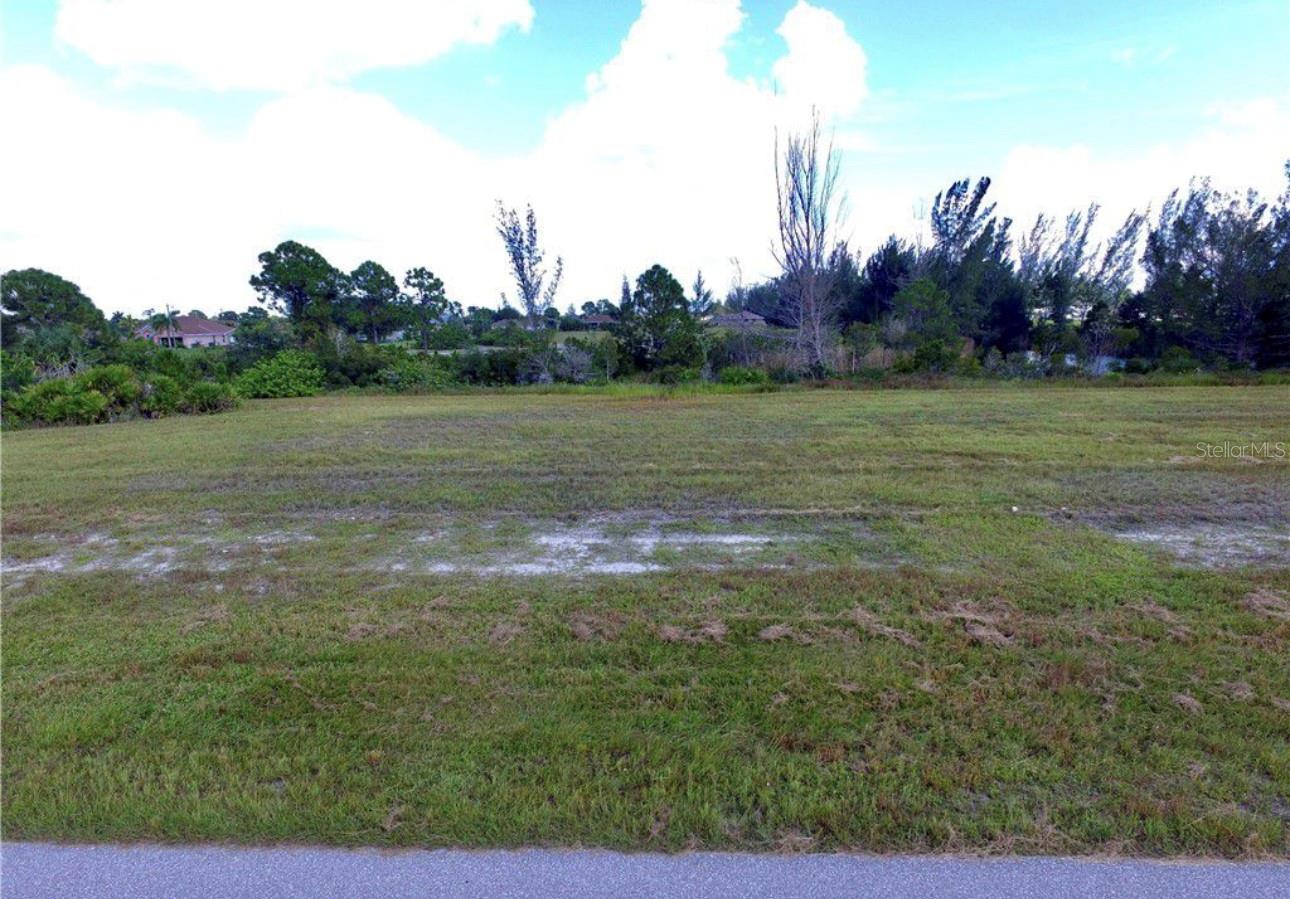 Image 2 of 2 For 2017 24th Avenue