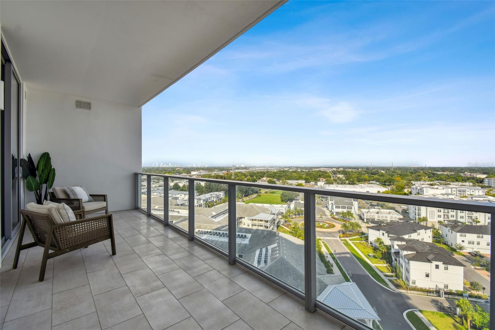 Listing photo id 13 for 5120 Marina Way 12006