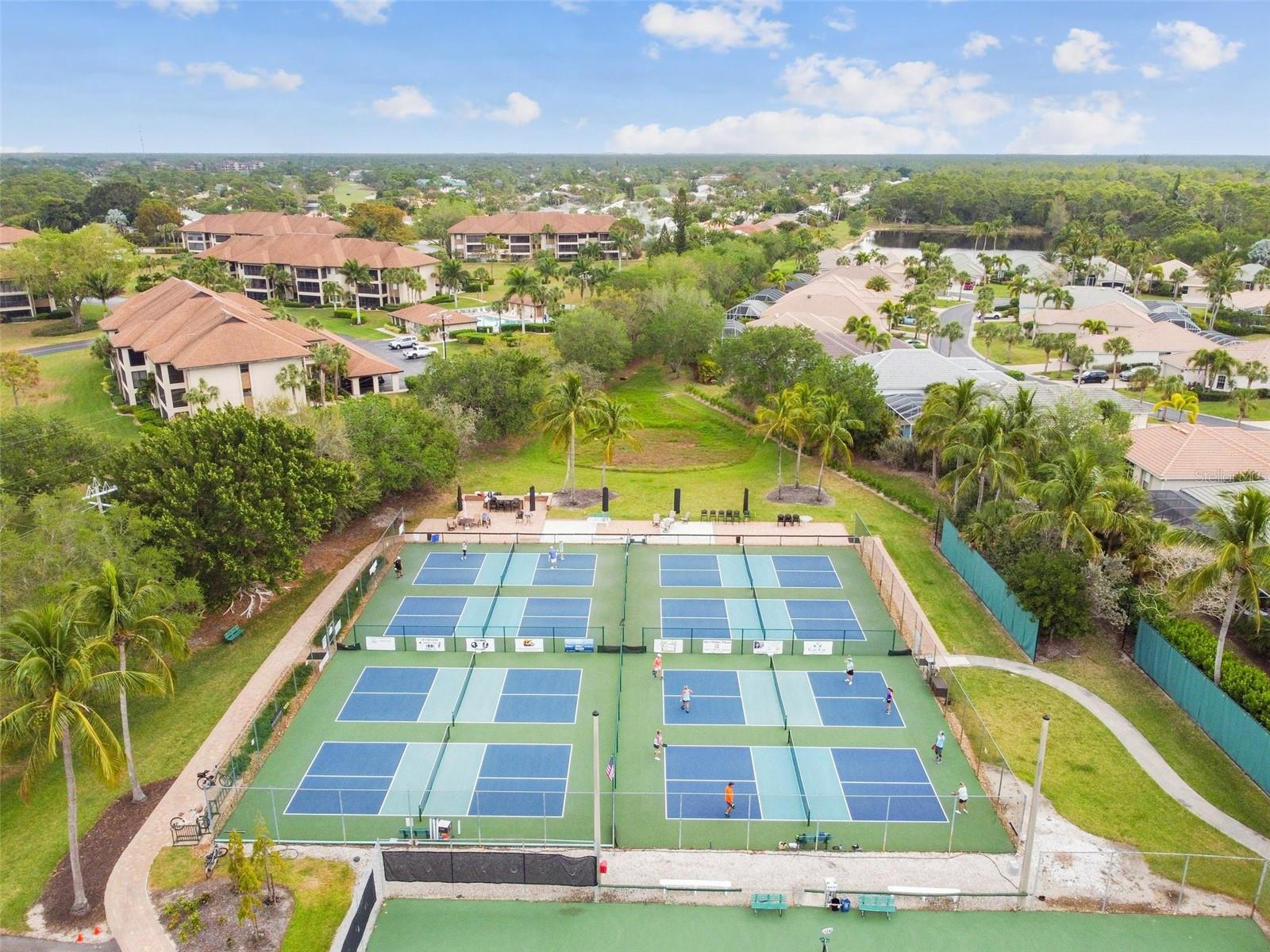 Image 62 of 88 For 2060 Matecumbe Key Road 2308