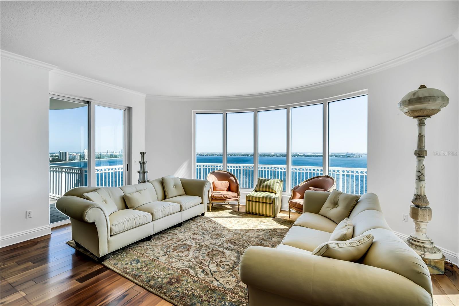 Listing photo id 38 for 3507 Bayshore Boulevard 21