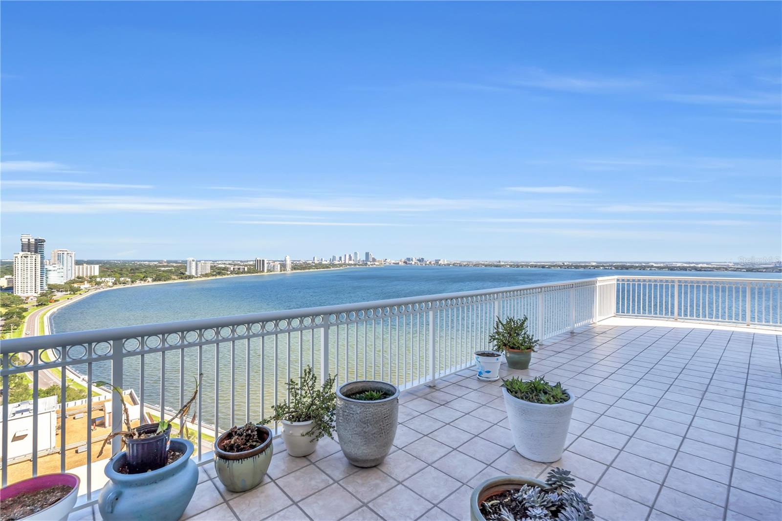 Listing photo id 44 for 3507 Bayshore Boulevard 21