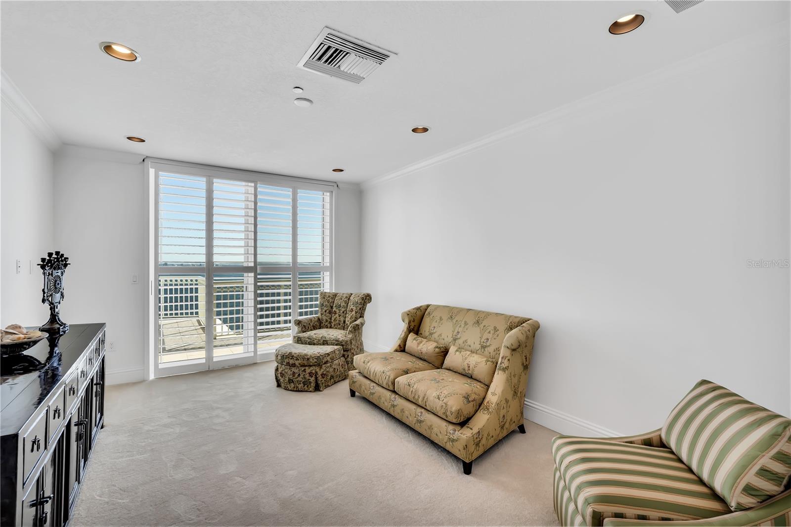 Listing photo id 6 for 3507 Bayshore Boulevard 21