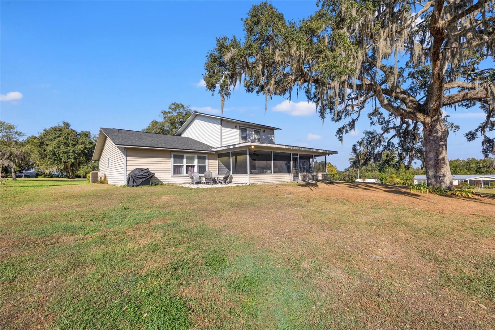 Listing photo id 31 for 9630 Us Highway 301