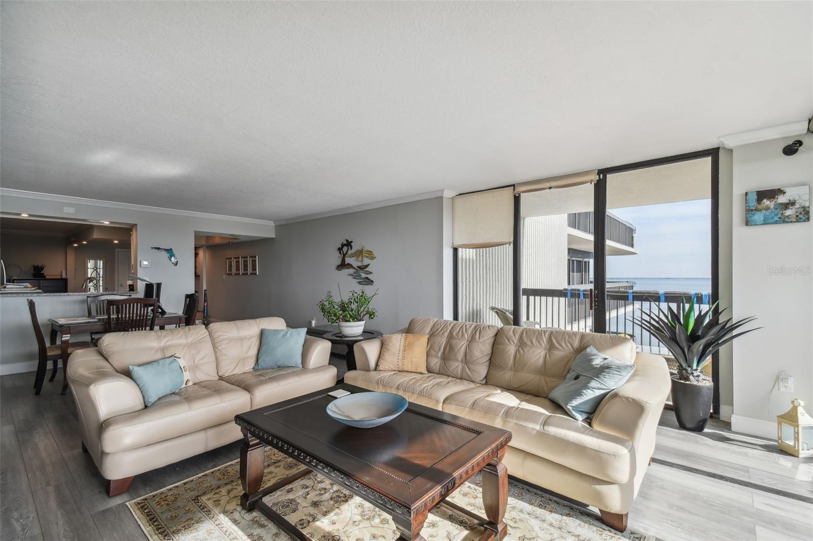 Image 17 of 51 For 2413 Bayshore Boulevard 1404