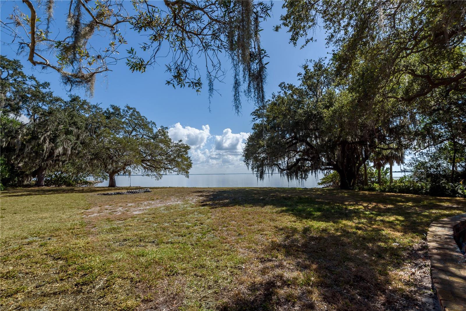 Listing photo id 10 for 6210 Bayshore Boulevard