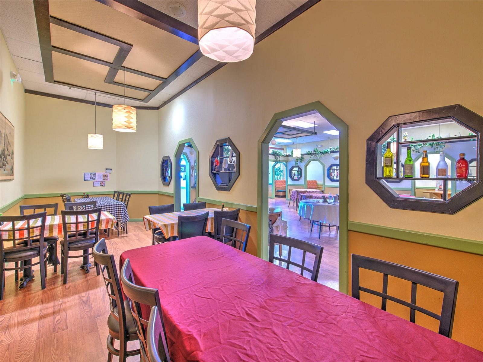 Image 15 of 43 For 2215 Collier Parkway