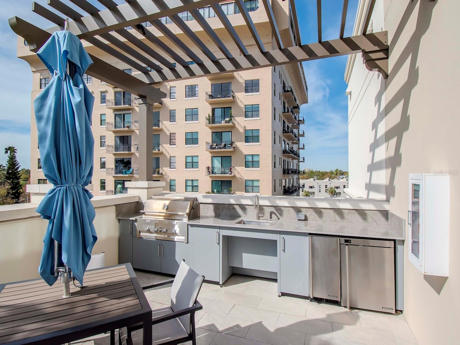 Listing photo id 66 for 2103 Bayshore Boulevard 903