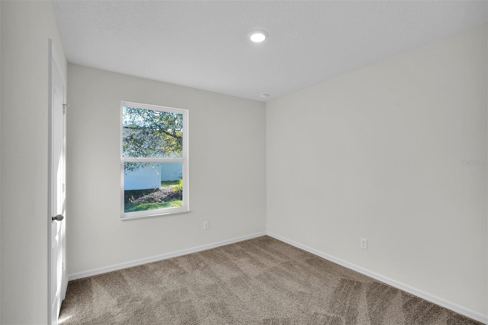 Image 8 of 10 For 33 Pineapple Drive