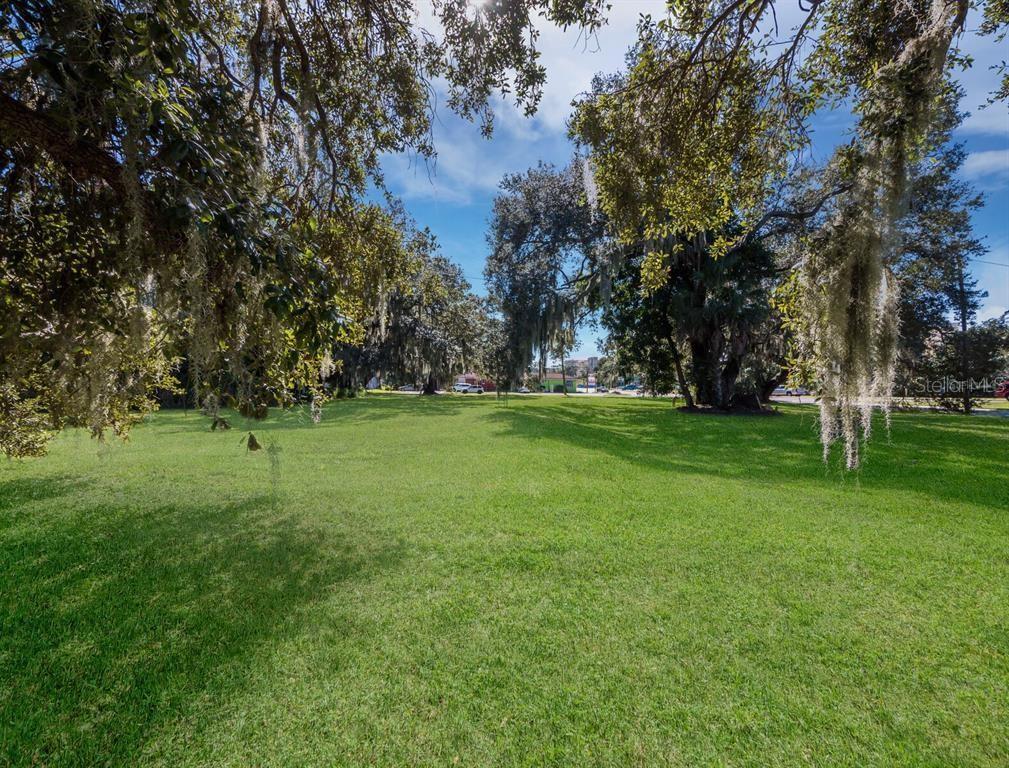 Listing photo id 4 for 1800 Tamiami Trail