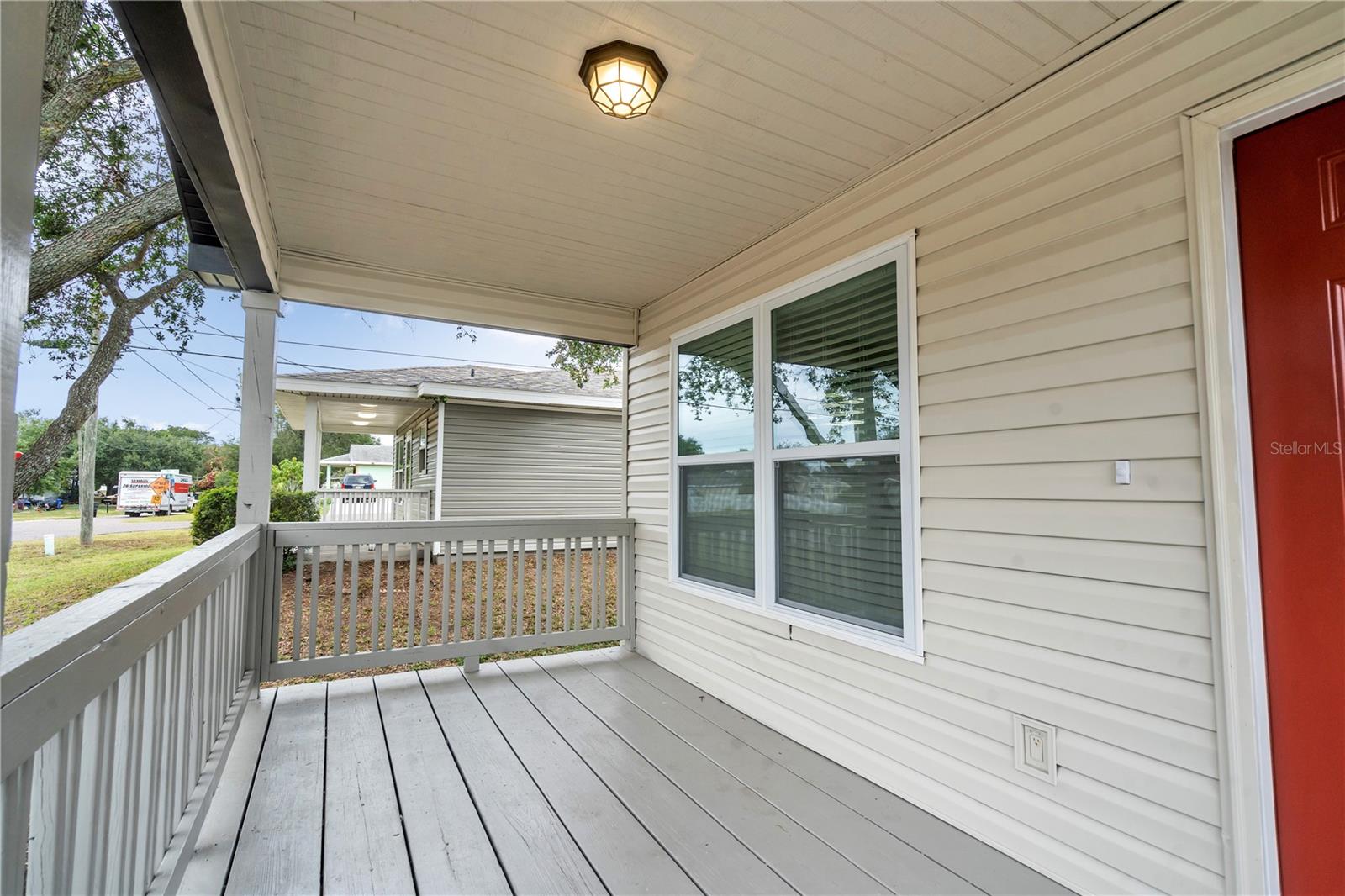 Listing photo id 32 for 3721 Wiggins Leaf Street