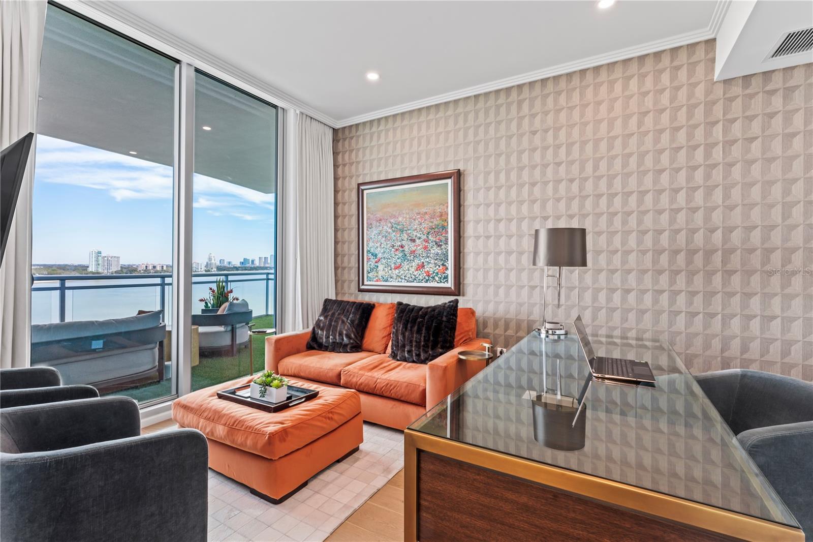 Listing photo id 9 for 3401 Bayshore Boulevard 902